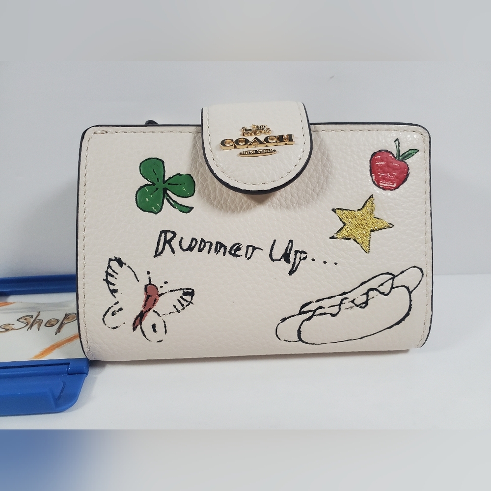 NWT Coach Medium Corner Zip Wallet With Sketch Print